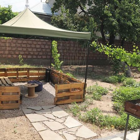 Katun Hostel Yerevan Bagian luar foto