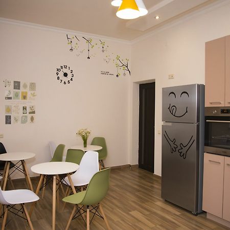 Katun Hostel Yerevan Bagian luar foto
