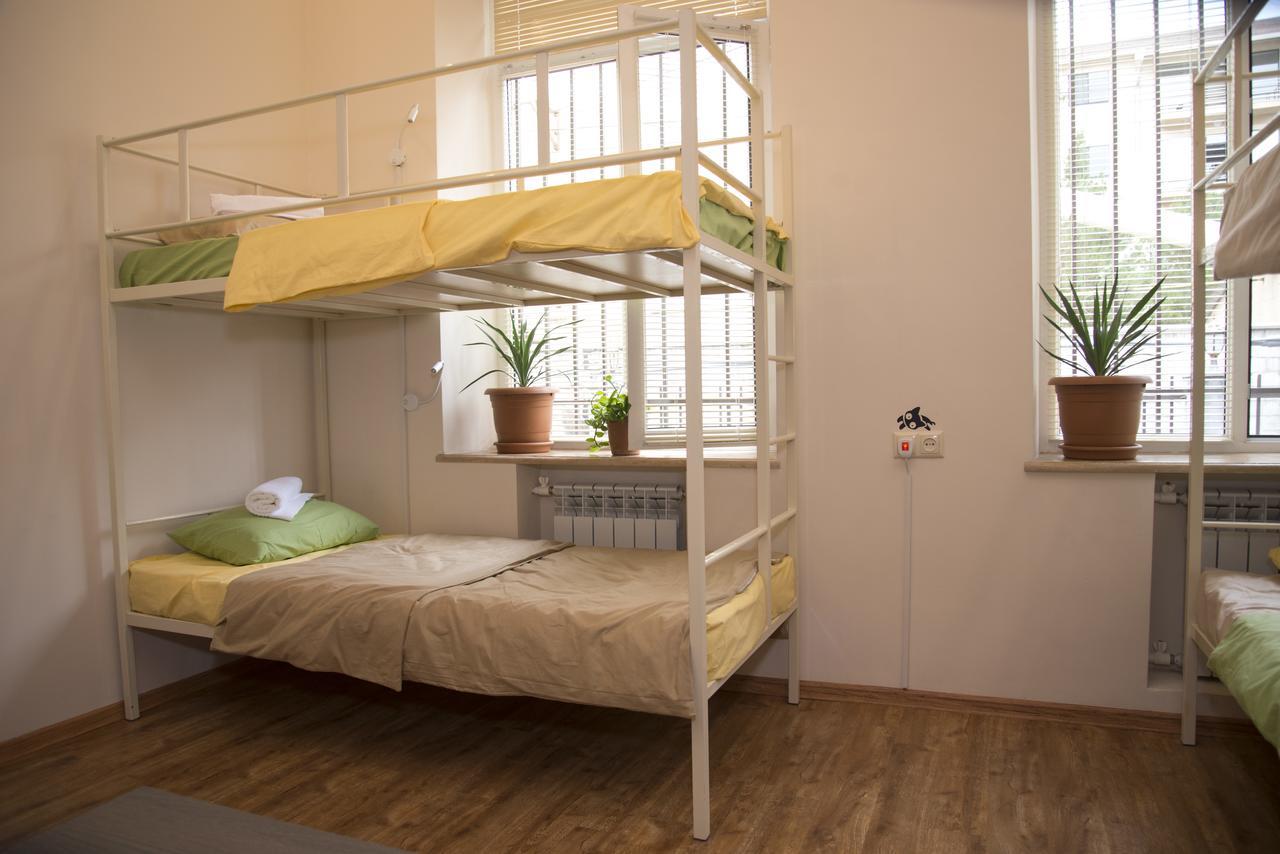 Katun Hostel Yerevan Bagian luar foto